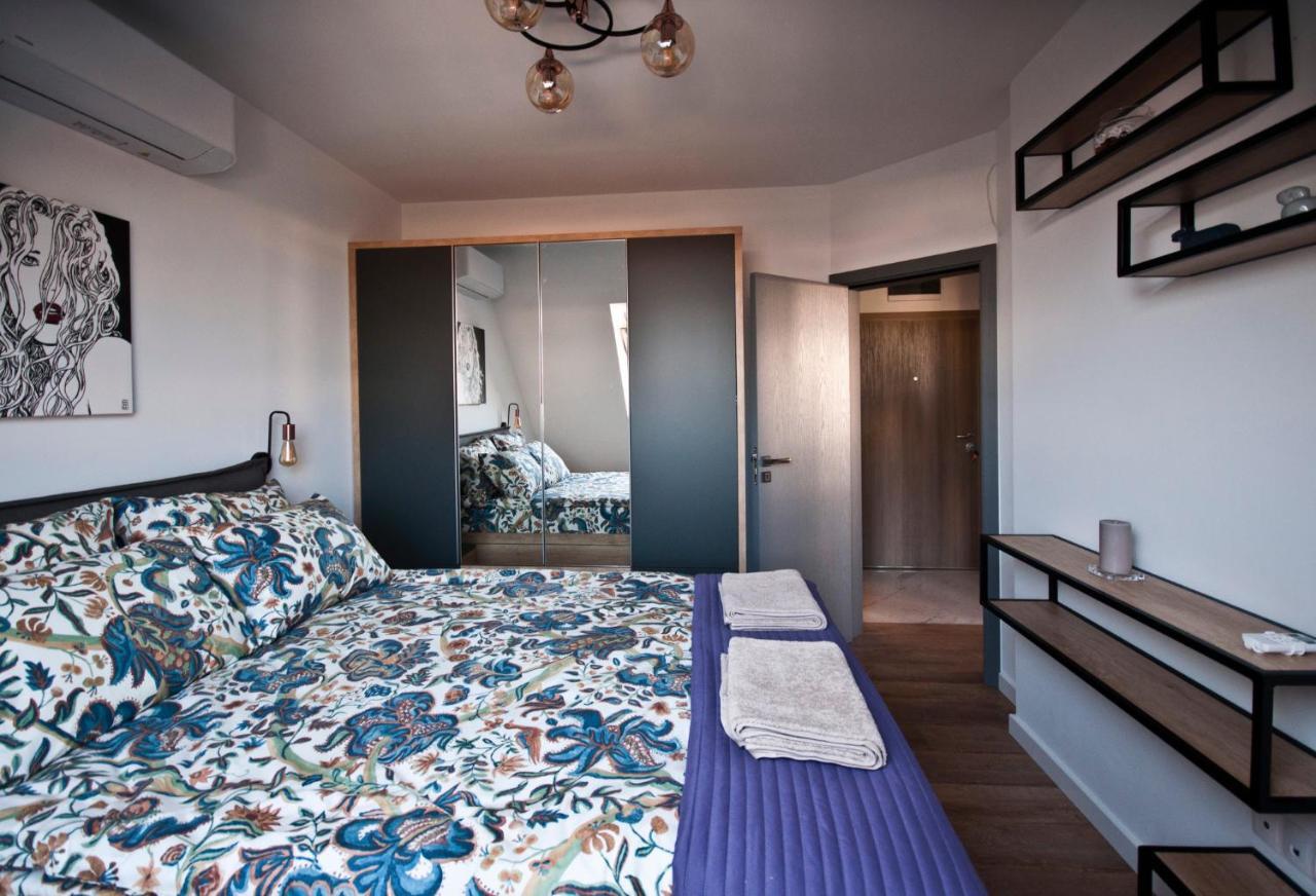 View Apartment *
